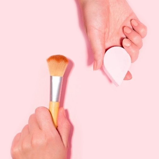 Element Presents Dual-Sided Sponges to Deliver the Perfect Look
